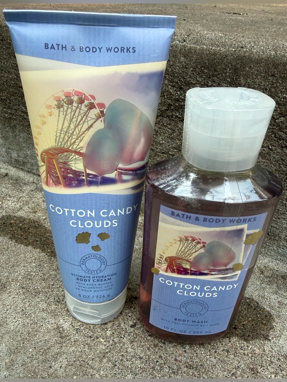 Set Bath & Body Works Cotton Candy Clouds 10 Oz. Body Wash AND 8 oz. Body cream